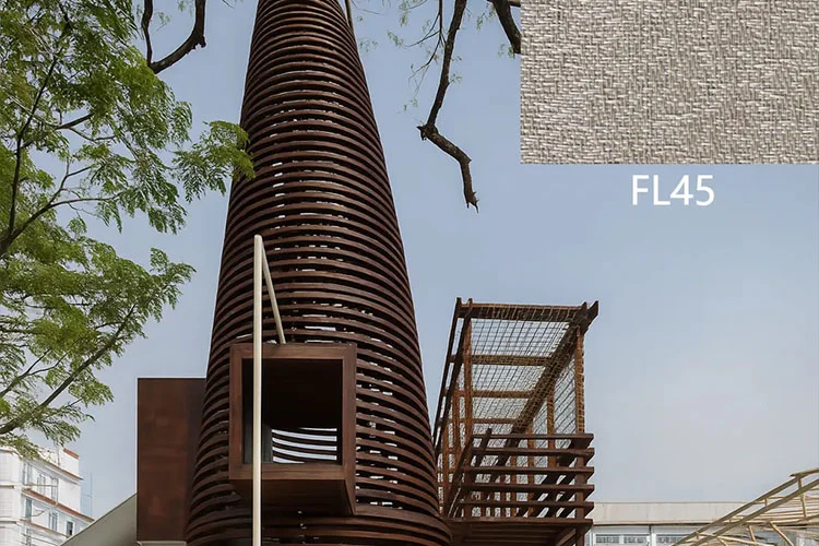 Fitnessstudio und Spielplatzgarten